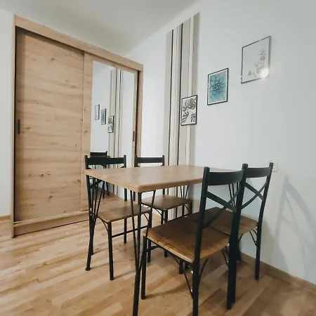 Apartman Pielegniarek 5 By Homeprime *